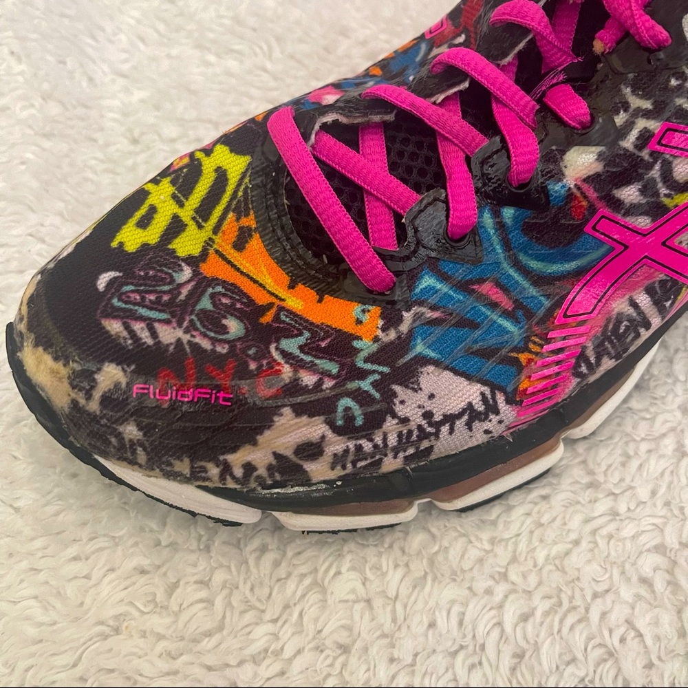 Asics Gel Nimbus 17 NYC Marathon graffiti 26.2 New York City size 9